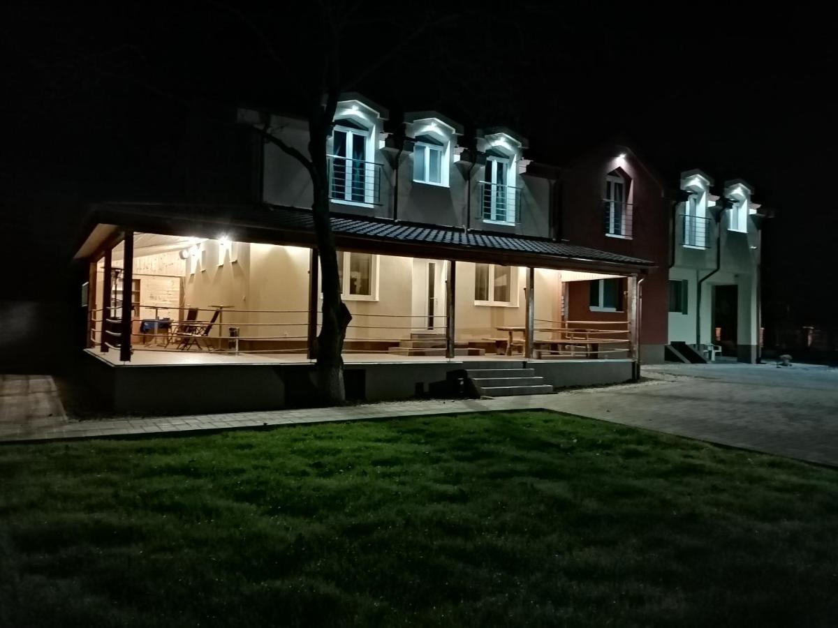 Penzion Melis Требишов Экстерьер фото